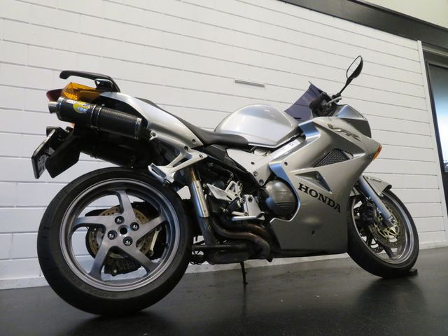 honda - vfr-800