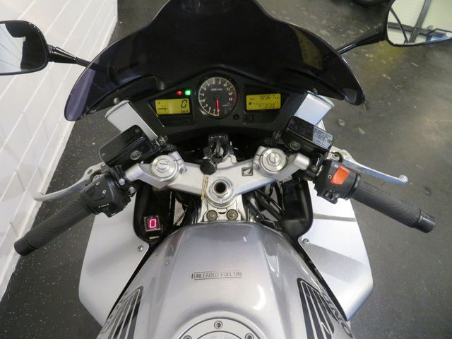 honda - vfr-800
