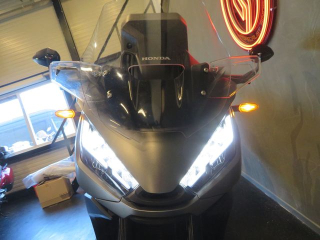 honda - nt-1100