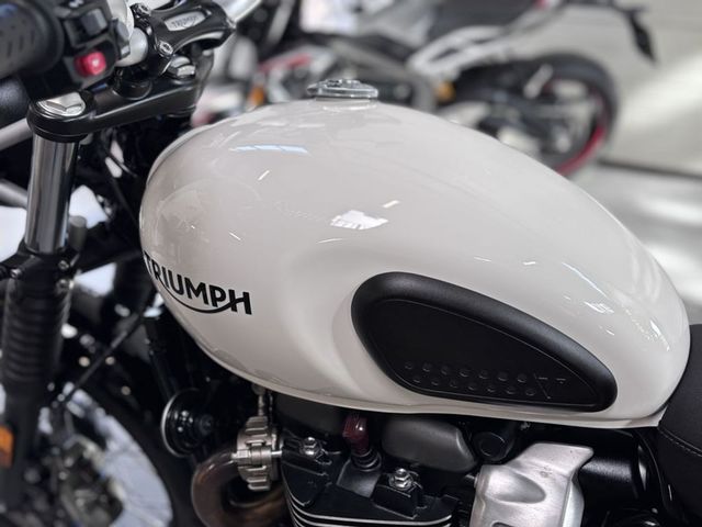 triumph - street-scrambler