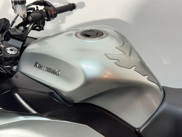 kawasaki - z-1000-sx-abs