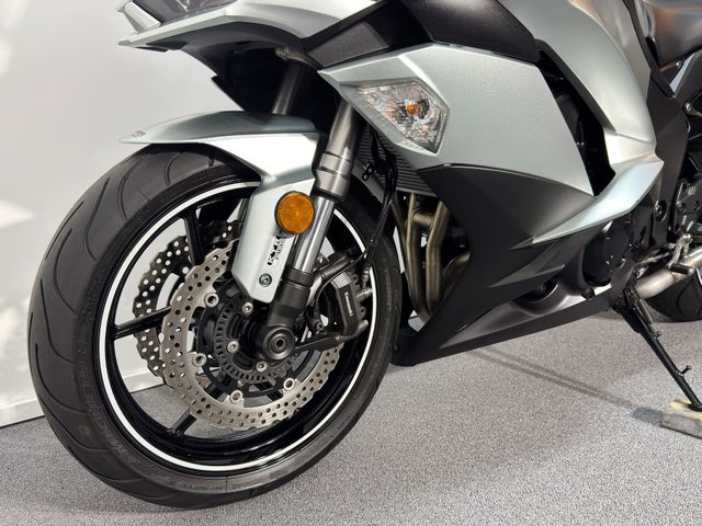 kawasaki - z-1000-sx-abs