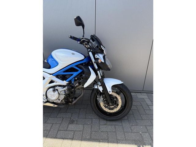 suzuki - gladius