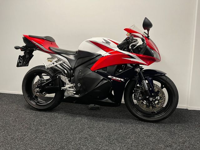 honda - cbr-600-rr