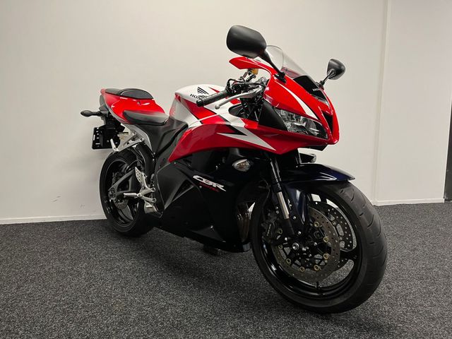 honda - cbr-600-rr