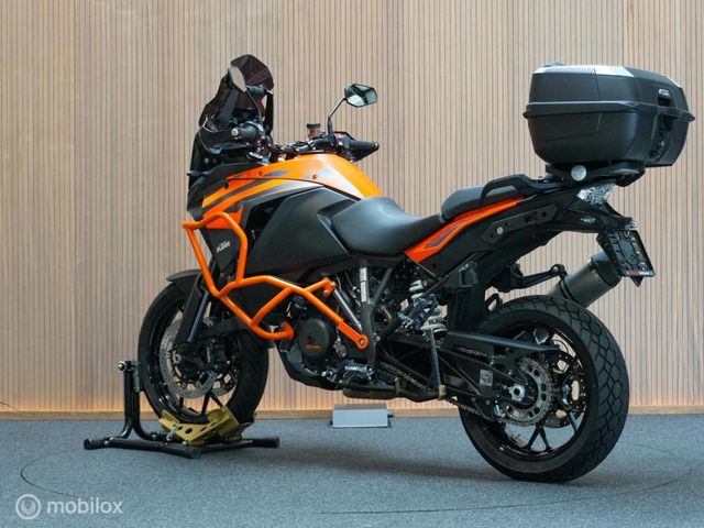 ktm - 1290-super-adventure-s