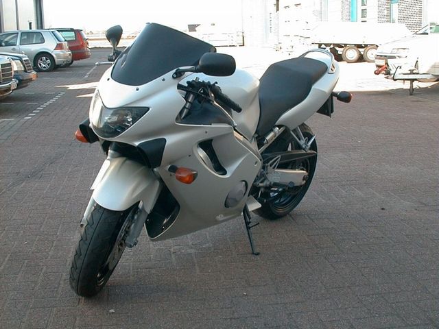 honda - cbr-600-f