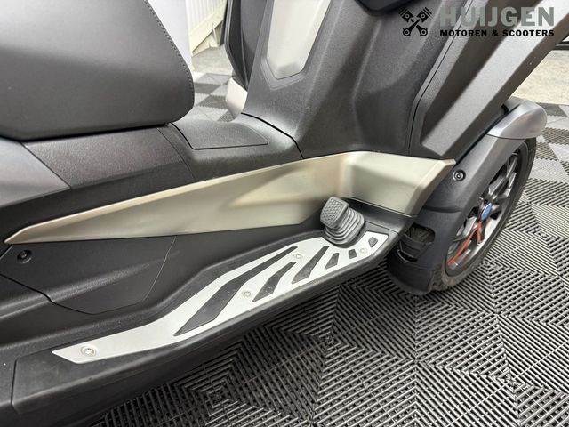 piaggio - mp3-530-hpe-advance-exlusive