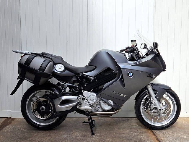 bmw - f-800-st