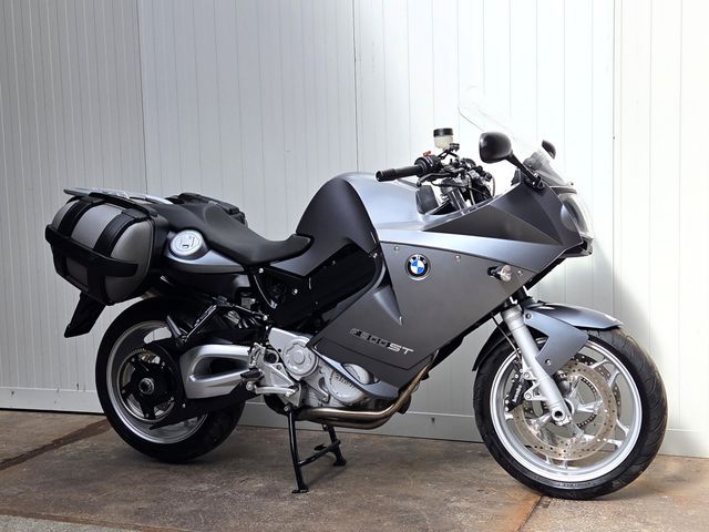 bmw - f-800-st