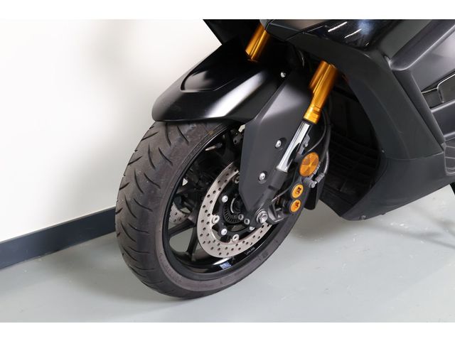 yamaha - tmax-tech-max