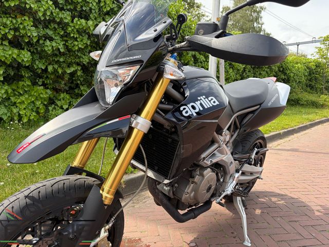 aprilia - dorsoduro-750