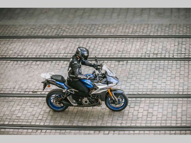 suzuki - gsx-s-1000-gx
