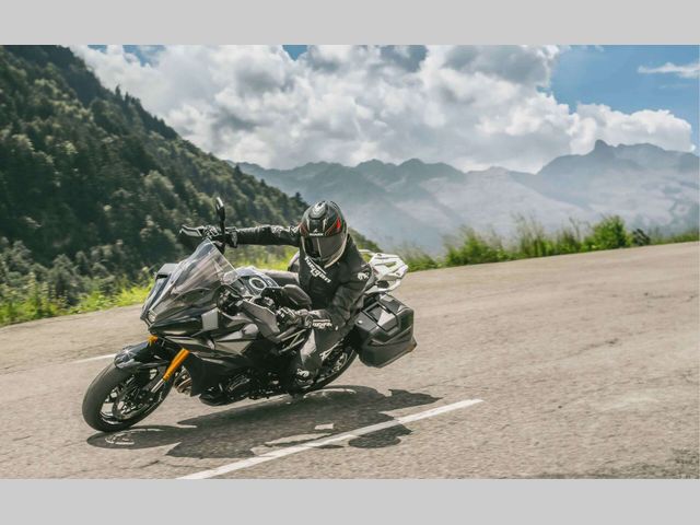 suzuki - gsx-s-1000-gx