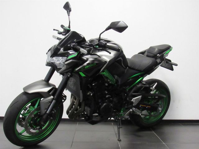 kawasaki - z900
