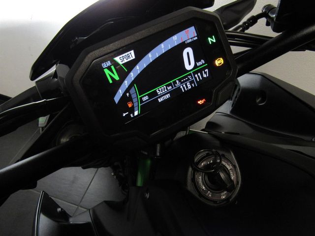 kawasaki - z900