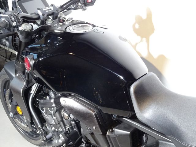 honda - cb-1000-r-black-edition