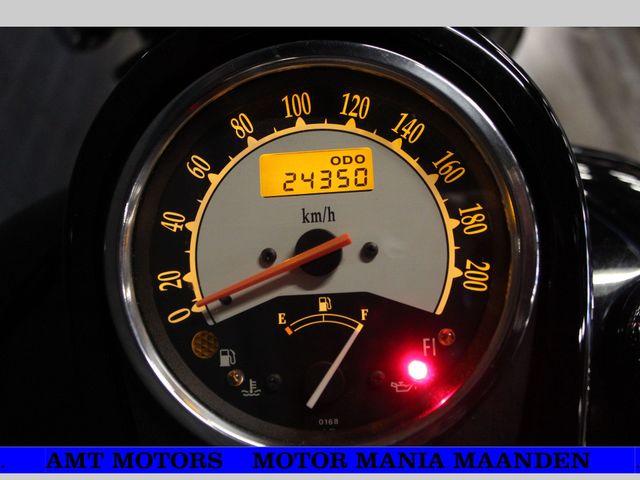 kawasaki - vn-900-classic