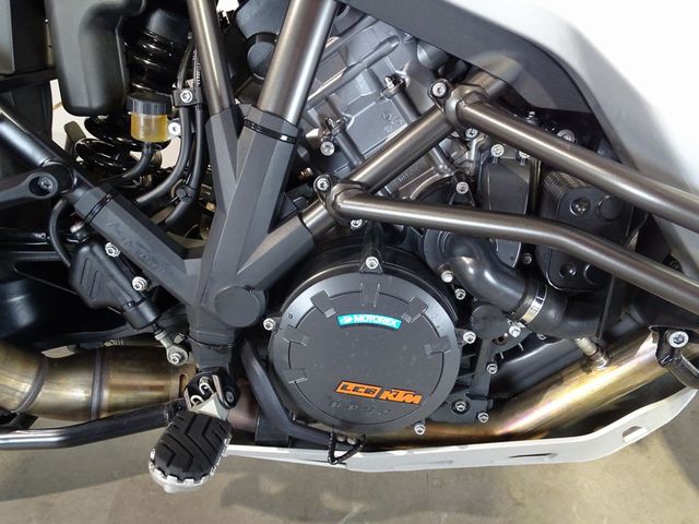 ktm - 1290-super-adventure-t