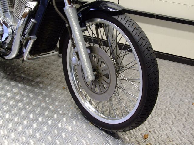 suzuki - vs-800-intruder