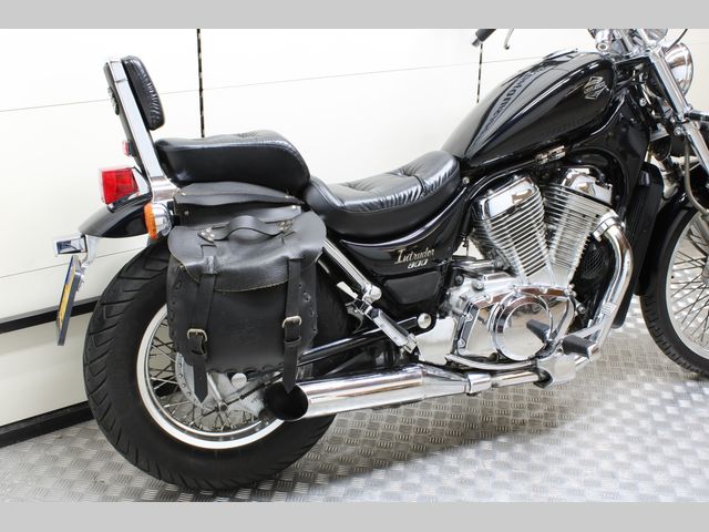 suzuki - vs-800-intruder