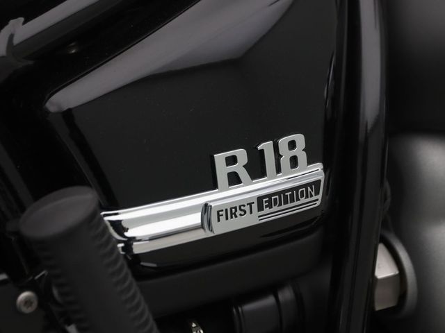bmw - r-18