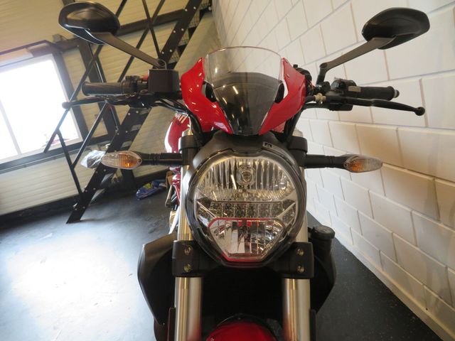 ducati - monster-821