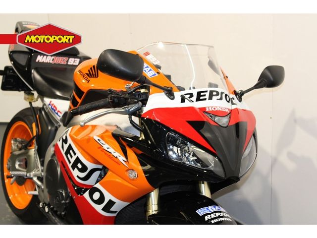 honda - cbr-1000-rr-fireblade