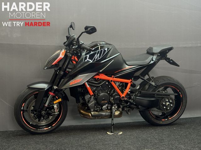 ktm - 1290-super-duke-r