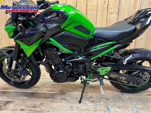 kawasaki - z900