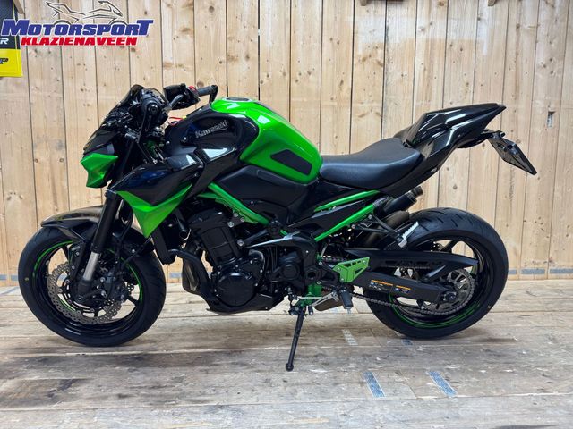 kawasaki - z900