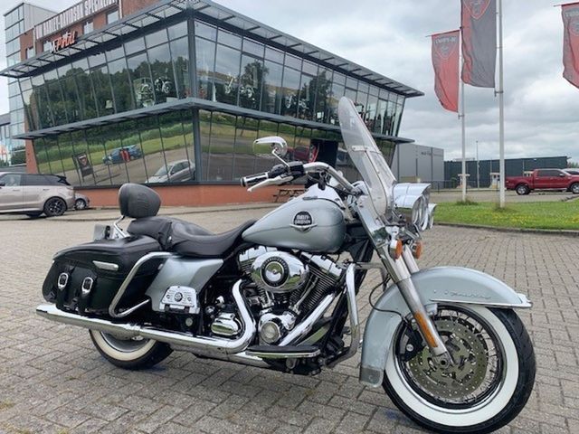 harley-davidson - road-king-classic-flhrc