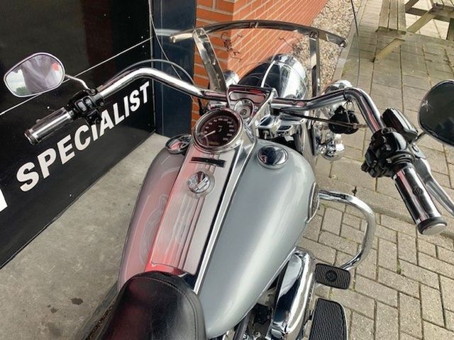 harley-davidson - road-king-classic-flhrc