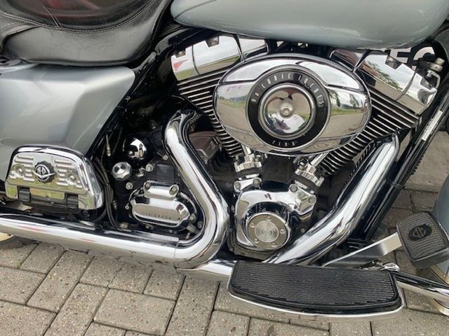 harley-davidson - road-king-classic-flhrc
