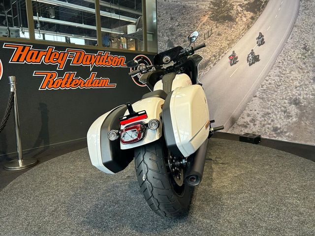 harley-davidson - low-rider-st