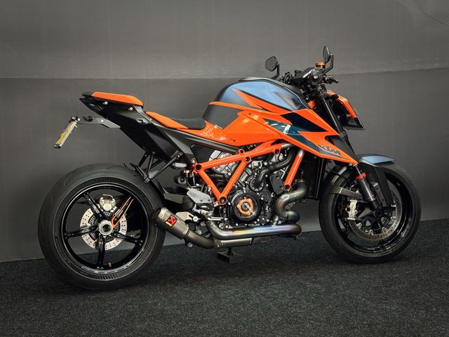 ktm - 1290-super-duke-r