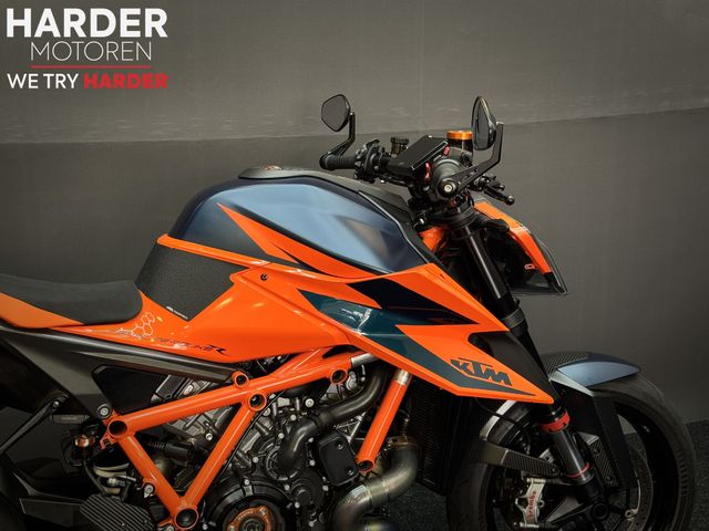 ktm - 1290-super-duke-r