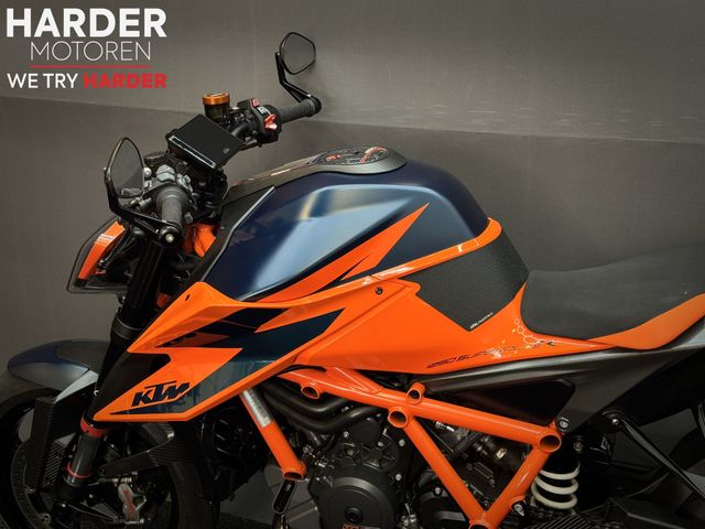 ktm - 1290-super-duke-r