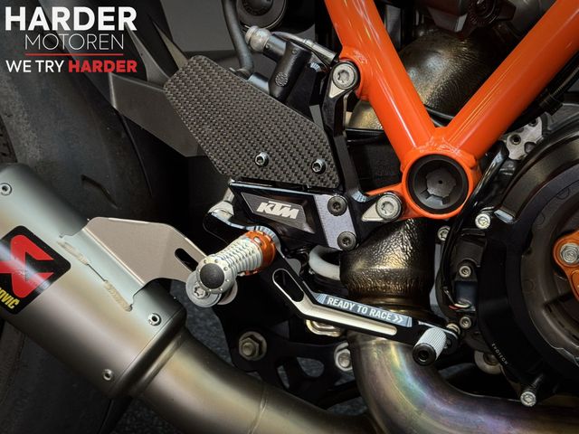 ktm - 1290-super-duke-r