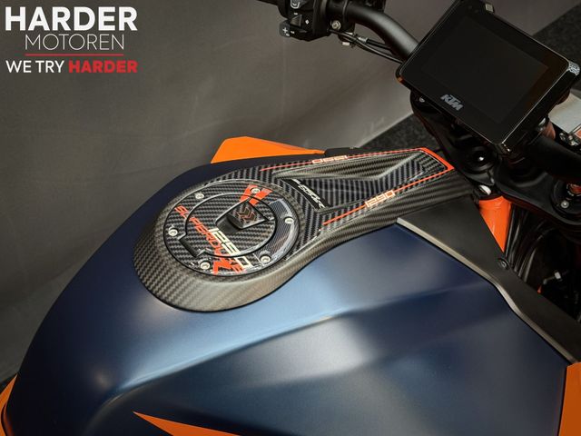 ktm - 1290-super-duke-r