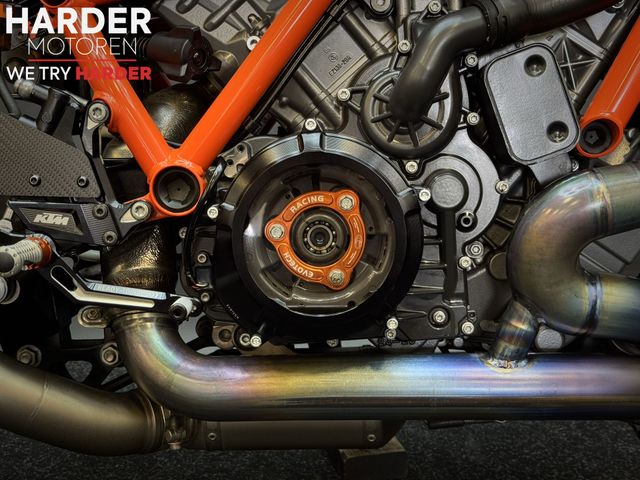 ktm - 1290-super-duke-r