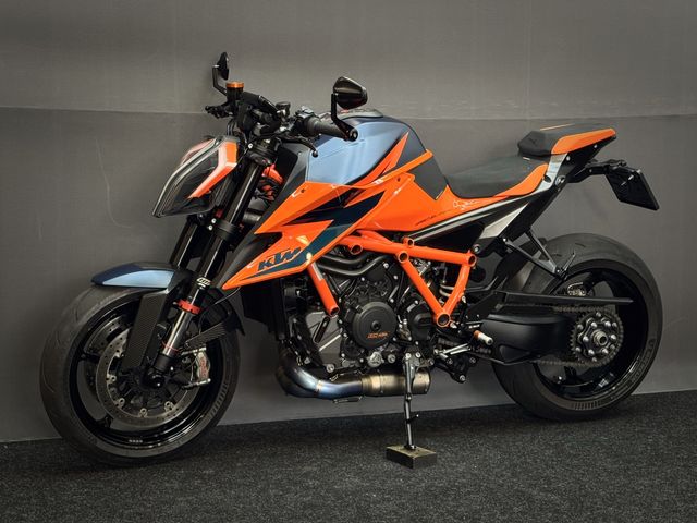 ktm - 1290-super-duke-r