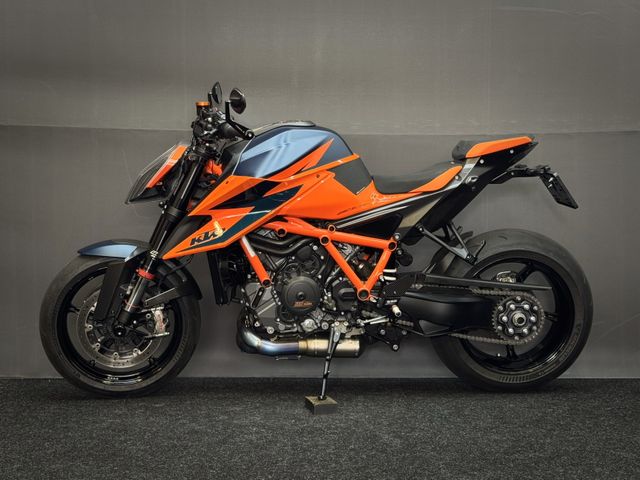 ktm - 1290-super-duke-r