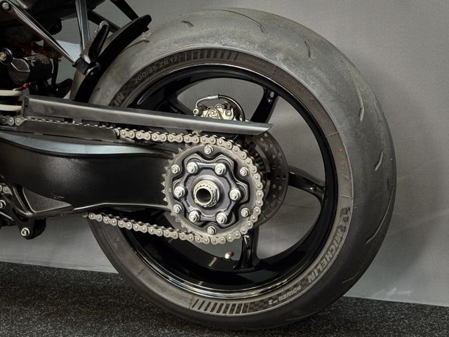 ktm - 1290-super-duke-r
