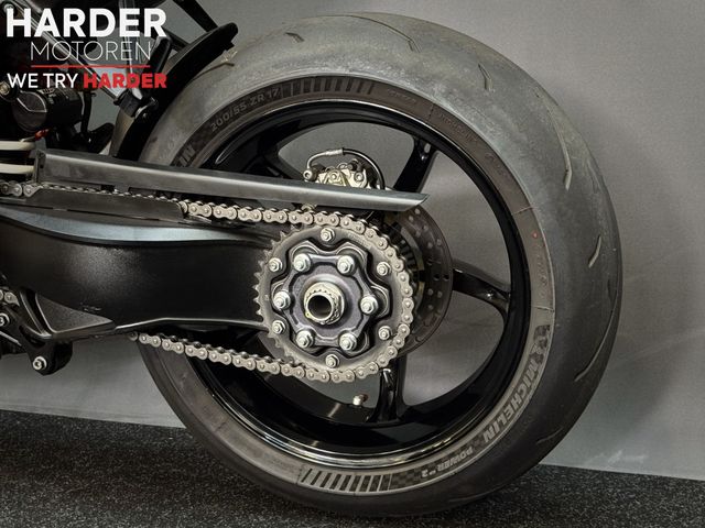 ktm - 1290-super-duke-r