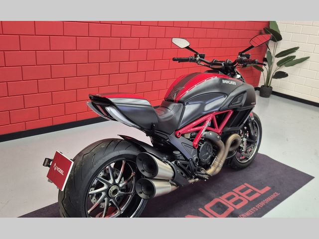 ducati - diavel-carbon