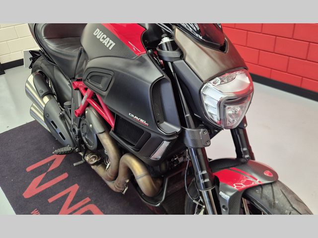 ducati - diavel-carbon