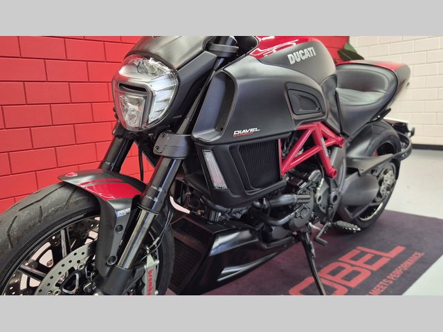 ducati - diavel-carbon
