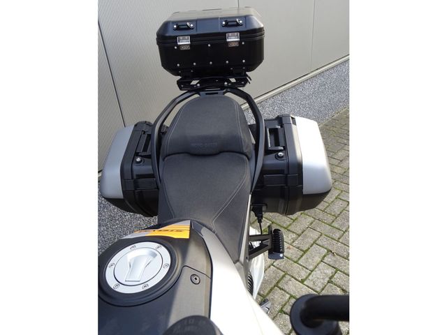 moto-guzzi - stelvio