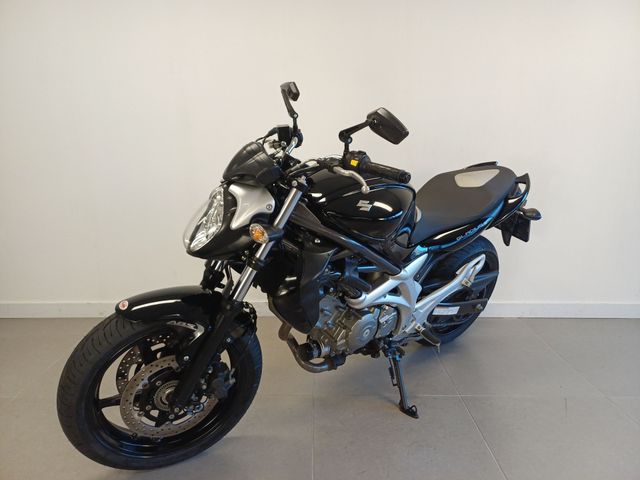 suzuki - sfv-650-gladius